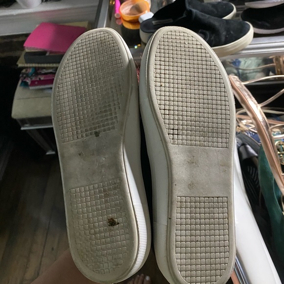 Steve Madden platform slip on with pompoms - Picture 3 of 3